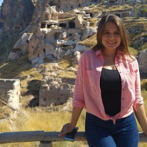 Meet your Posher, Mediha